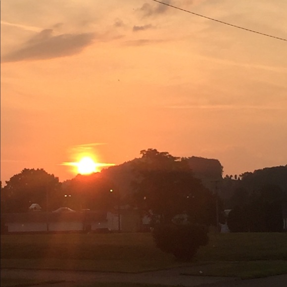 Meet your Posher, Britney - Picture 1 of 1